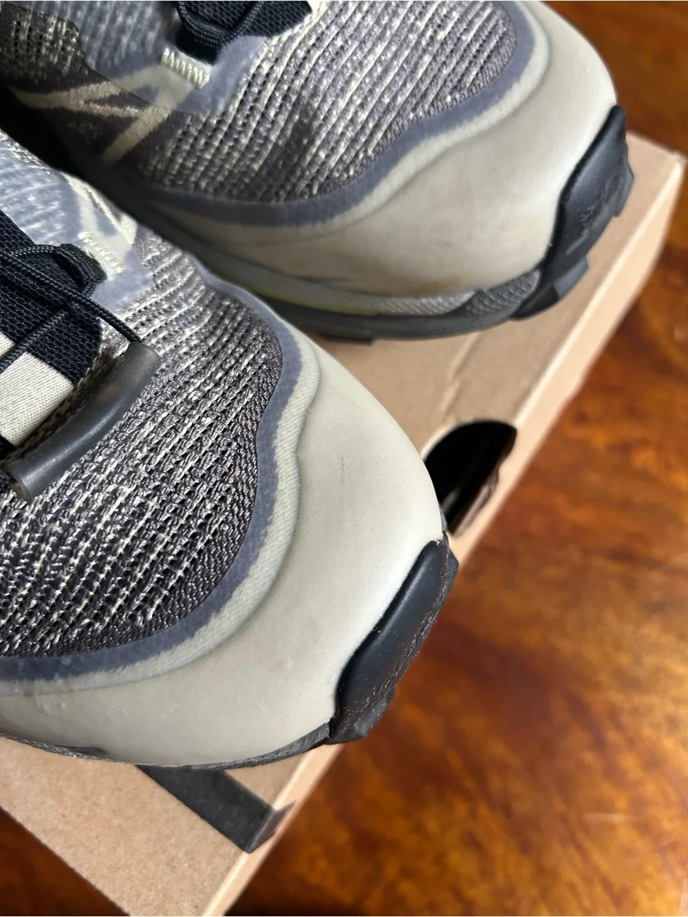 Salomon Men's Trail Shoes - Gray with Lime Highlights